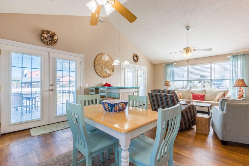 Seaside Cottage Near the Beach! Private house, sleeps 9 - Beach Vacation Rentals in Gulf Shores, AL on Beachhouse.com