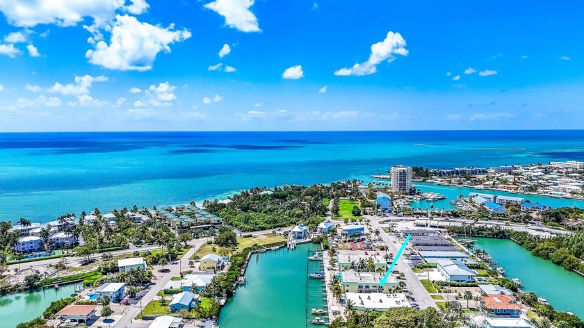 Prime condo location nestled along the waterfront, this - Beach Condo for sale in Marathon, Florida on Beachhouse.com