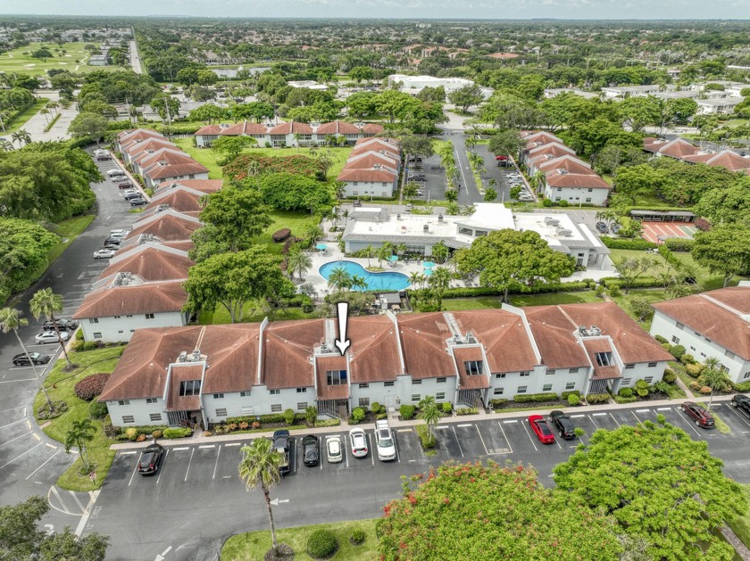 FULLY RENOVATED CONDO! This pool view condo in beautiful - Beach Condo for sale in Delray Beach, Florida on Beachhouse.com