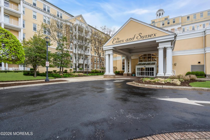 Make this studio your full time residence or use as your second - Beach Condo for sale in Spring Lake, New Jersey on Beachhouse.com
