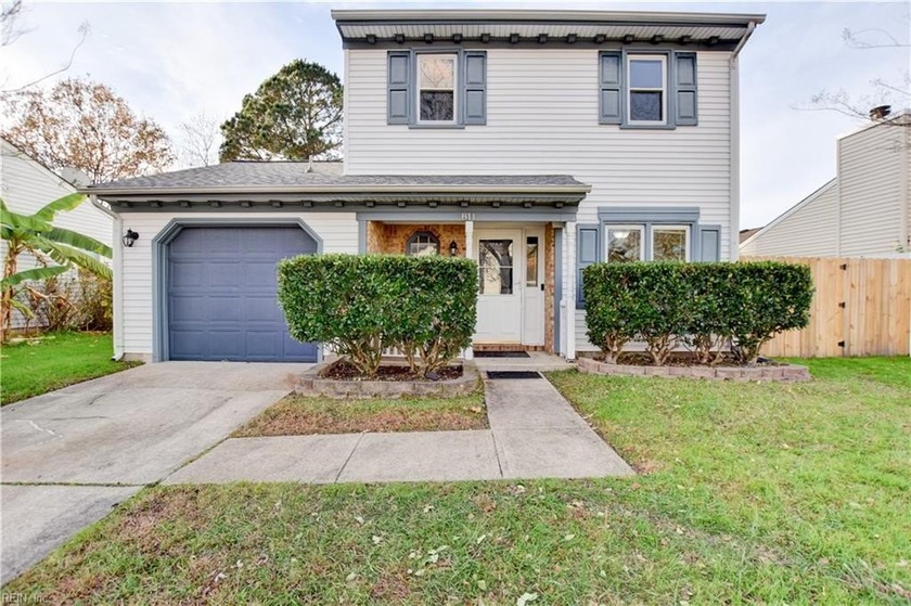 Beautifully updated 3-bedroom, 2.5-bath home in the heart of - Beach Home for sale in Virginia Beach, Virginia on Beachhouse.com