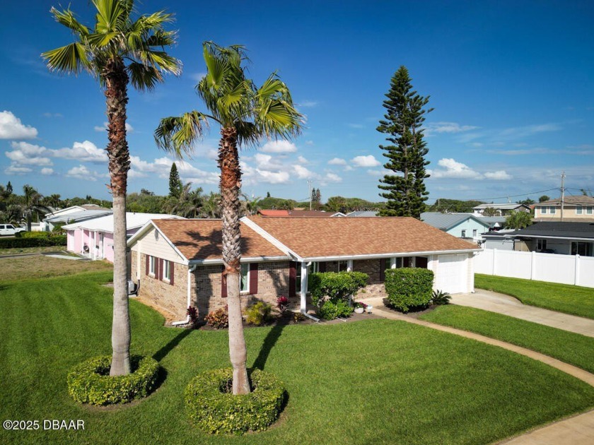 Updated throughout and oh so close to the beach, this 3 bdrm, 2 - Beach Home for sale in New Smyrna Beach, Florida on Beachhouse.com