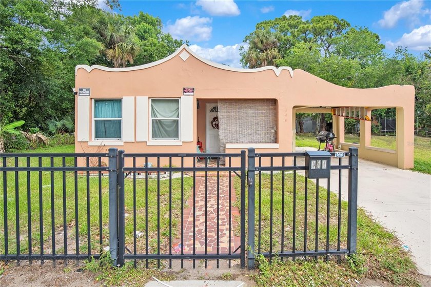Fully remodeled 3 bedroom and 2 full baths located in the heart - Beach Home for sale in Daytona Beach, Florida on Beachhouse.com
