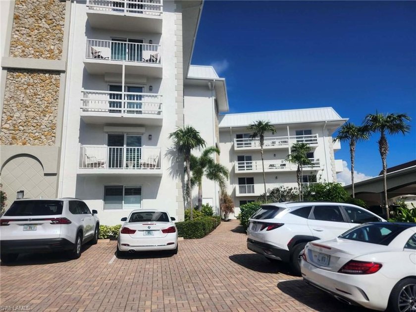 Welcome to coastal living in the highly desirable Moorings - Beach Condo for sale in Naples, Florida on Beachhouse.com