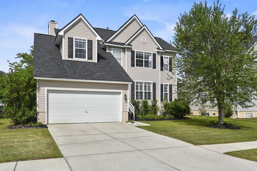 Welcome to 1820 Palmetto Isle Drive in the desirable Rivertowne - Beach Home for sale in Mount Pleasant, South Carolina on Beachhouse.com