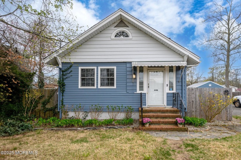 Location, Location! Beautifully updated 3 Bed 1.5 Bath Ranch - Beach Home for sale in Ocean Gate, New Jersey on Beachhouse.com