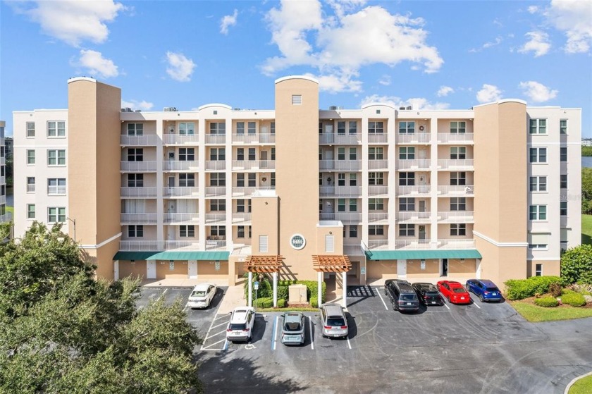 Don't miss this beautiful 2-bedroom, 2-bath condo located in the - Beach Condo for sale in St. Petersburg, Florida on Beachhouse.com