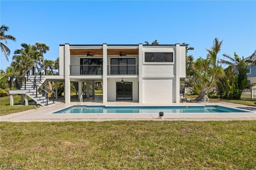 PHENOMENAL PRESERVE AND LAKE VIEWS! This amazing property sits - Beach Home for sale in Sanibel, Florida on Beachhouse.com