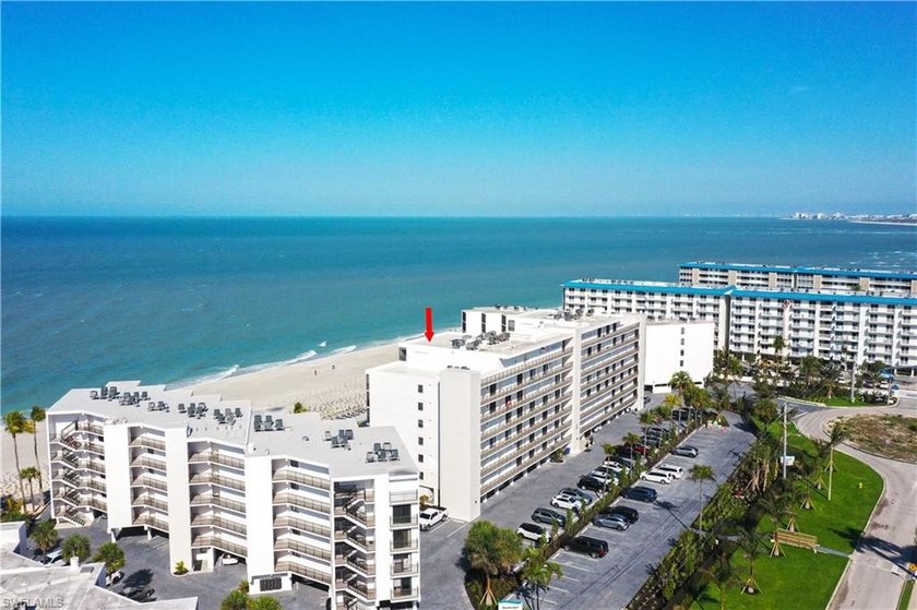 Stunning updated condo with unobstructed view sitting directly - Beach Condo for sale in Bonita Springs, Florida on Beachhouse.com