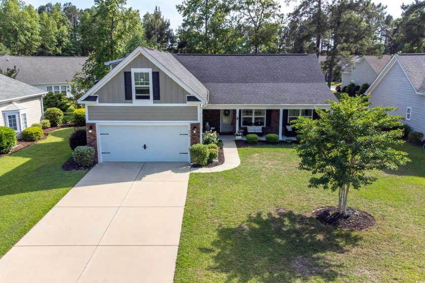Welcome to 672 Ashley Manor Dr in Longs, SC - where spacious - Beach Home for sale in Longs, South Carolina on Beachhouse.com