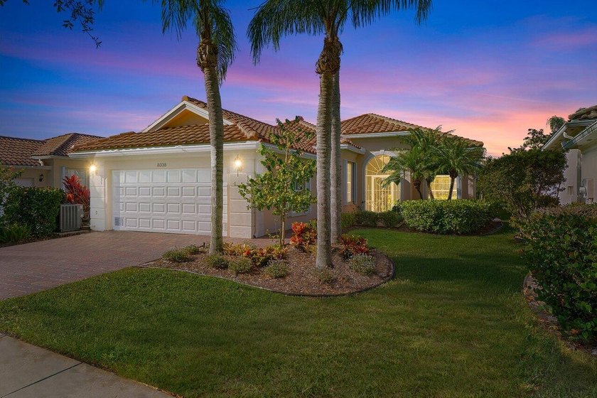 One of The Retreat's most upgraded Oakmont homes-where luxury - Beach Home for sale in Hobe Sound, Florida on Beachhouse.com
