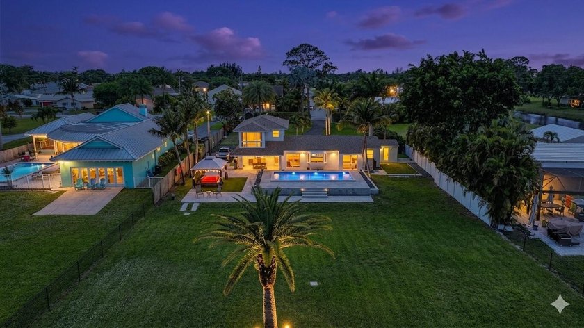 Enjoy the lake life this gorgeous recently updated 3 bed 2 bath - Beach Home for sale in Lantana, Florida on Beachhouse.com