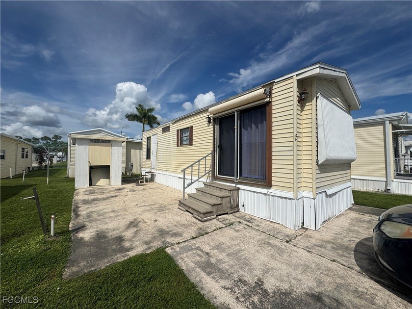 Great opportunity to own this cozy, turnkey property in Fountain - Beach Home for sale in North Fort Myers, Florida on Beachhouse.com