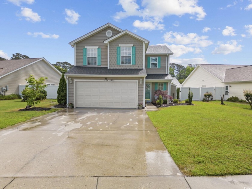 Charming 4BR-2.5BA + Carolina Room with great curb appeal in - Beach Home for sale in Little River, South Carolina on Beachhouse.com