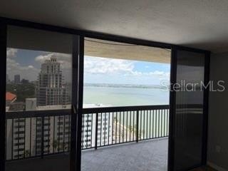Under contract-accepting backup offers. 2 bed/2 bath updated - Beach Condo for sale in Tampa, Florida on Beachhouse.com