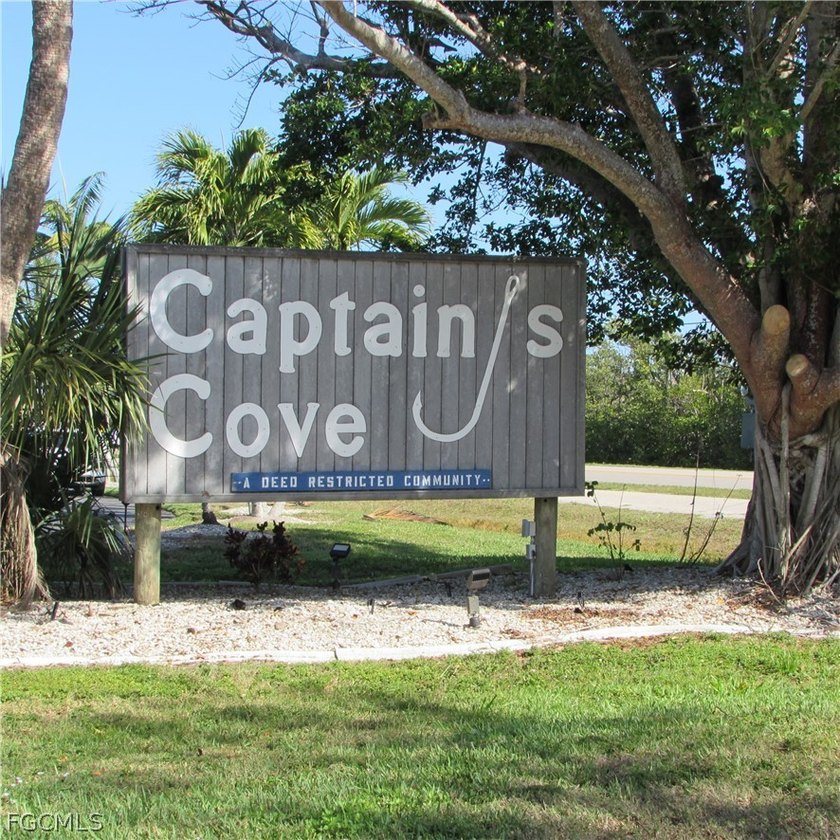 CAPTAIN'S COVE homesite in Bokeelia. Boating subdivision without - Beach Lot for sale in Bokeelia, Florida on Beachhouse.com