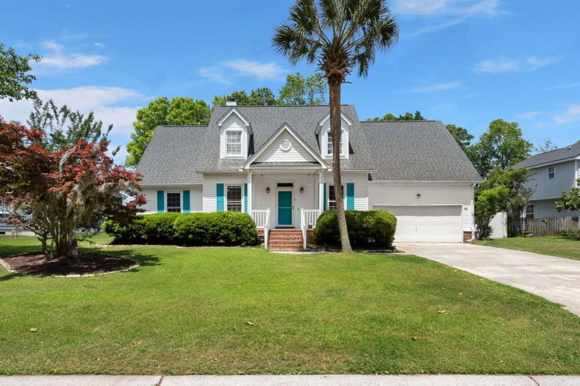 Welcome to 114 Shadowmoss Parkway! Don't be deceived by the - Beach Home for sale in Charleston, South Carolina on Beachhouse.com