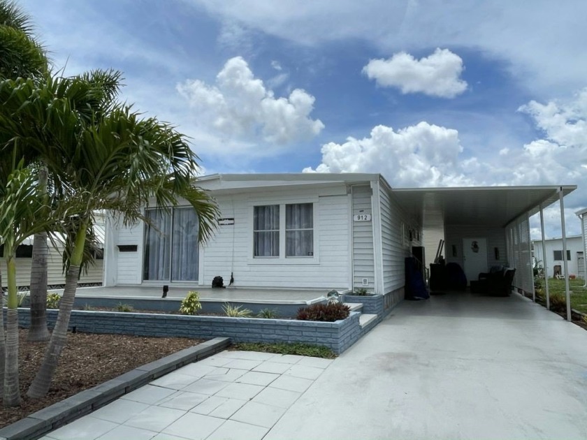 Home For Sale in Venice - Beach Home for sale in Venice, Florida on Beachhouse.com