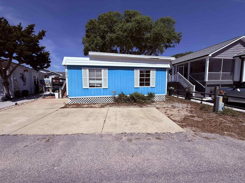 Oceanside Village  Charming Fixer-Upper in Surfside Beach - Beach Home for sale in Surfside Beach, South Carolina on Beachhouse.com