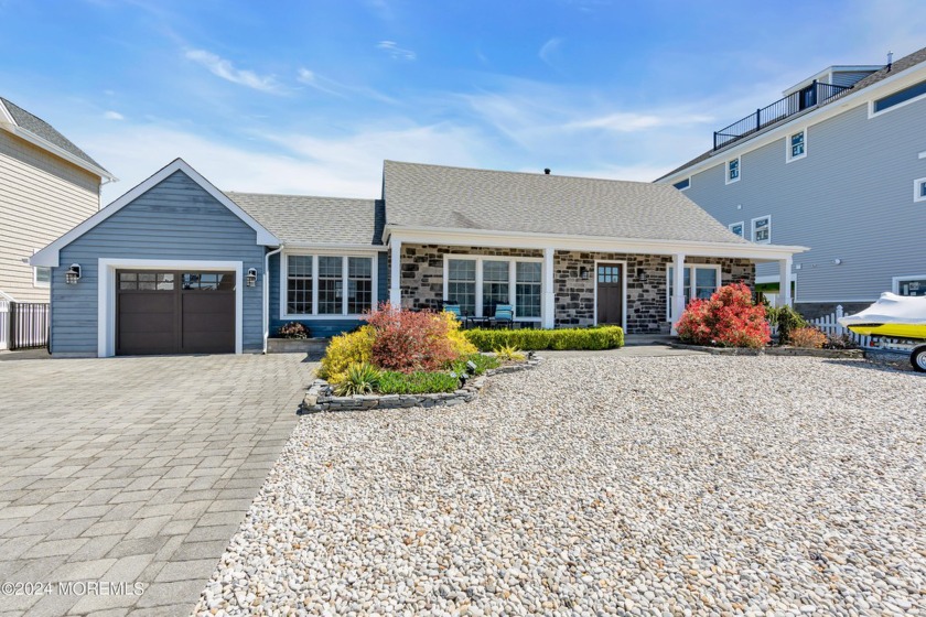 This classic Jersey Shore waterfront home is on an oversized lot - Beach Home for sale in Mantoloking, New Jersey on Beachhouse.com