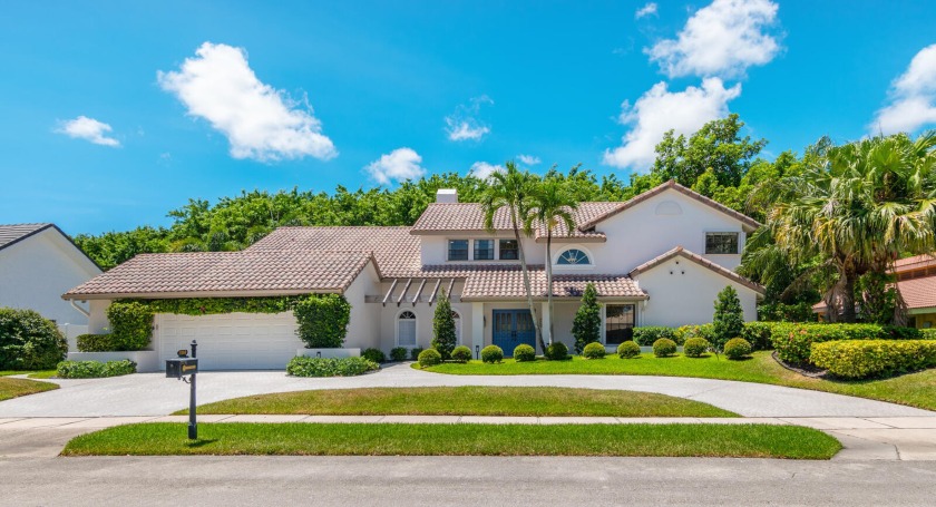 HIGHLY SOUGHT AFTER WOODFIELD HUNT CLUB! NO MANDATORY - Beach Home for sale in Boca Raton, Florida on Beachhouse.com