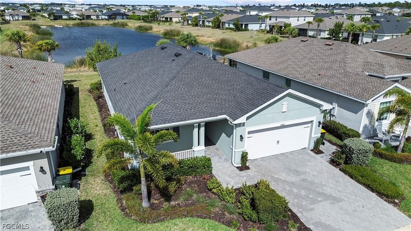 Experience relaxed living with breathtaking long lake views - Beach Home for sale in Punta Gorda, Florida on Beachhouse.com