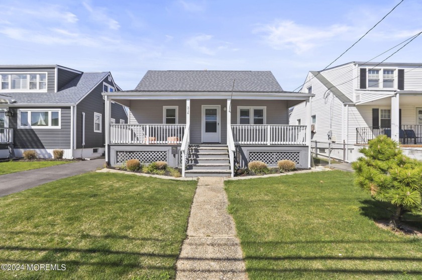 This is the beach house you have been waiting for!!Completely - Beach Home for sale in Belmar, New Jersey on Beachhouse.com