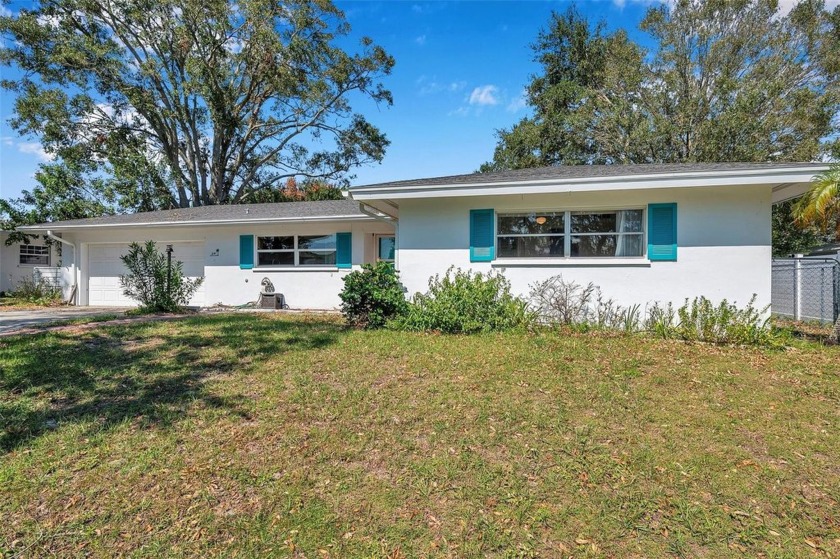 New to the Market 2 Bedroom, 2 Bathroom home with a 2-Car Garage - Beach Home for sale in Belleair Beach, Florida on Beachhouse.com