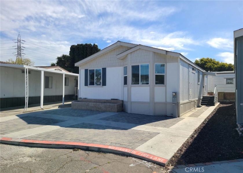 This lovely, new 2019 Silvercrest Bradford has three bedrooms - Beach Home for sale in Oceanside, California on Beachhouse.com