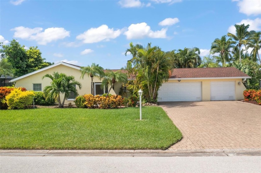 NO FLOOD OR STORM DAMAGE. Welcome to 14903 Bonaire Circle, Fort - Beach Home for sale in Fort Myers, Florida on Beachhouse.com