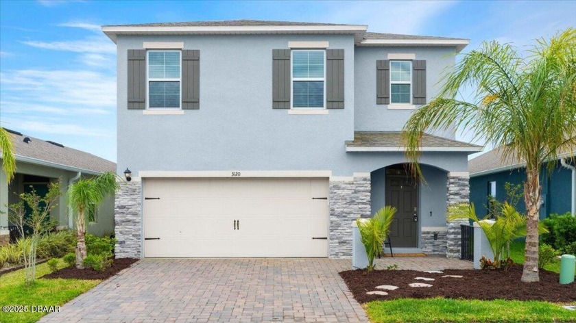 LAKEFRONT 5-bedroom, 3-bathroom, 2-car garage, concrete block - Beach Home for sale in New Smyrna Beach, Florida on Beachhouse.com
