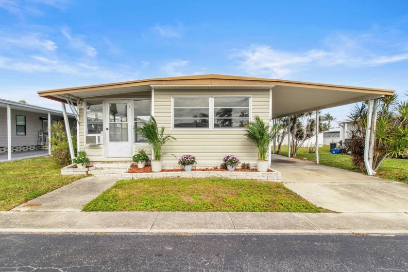 This delightful one-bedroom, one-bath home is located in Pointe - Beach Home for sale in Largo, Florida on Beachhouse.com