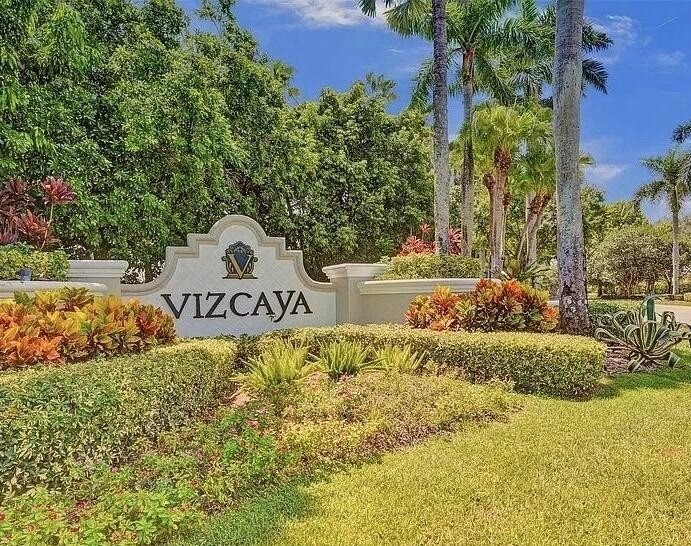 MOVE IN READY! . This *WATERFORD MODEL* offers over 1,900 SF of - Beach Home for sale in Delray Beach, Florida on Beachhouse.com