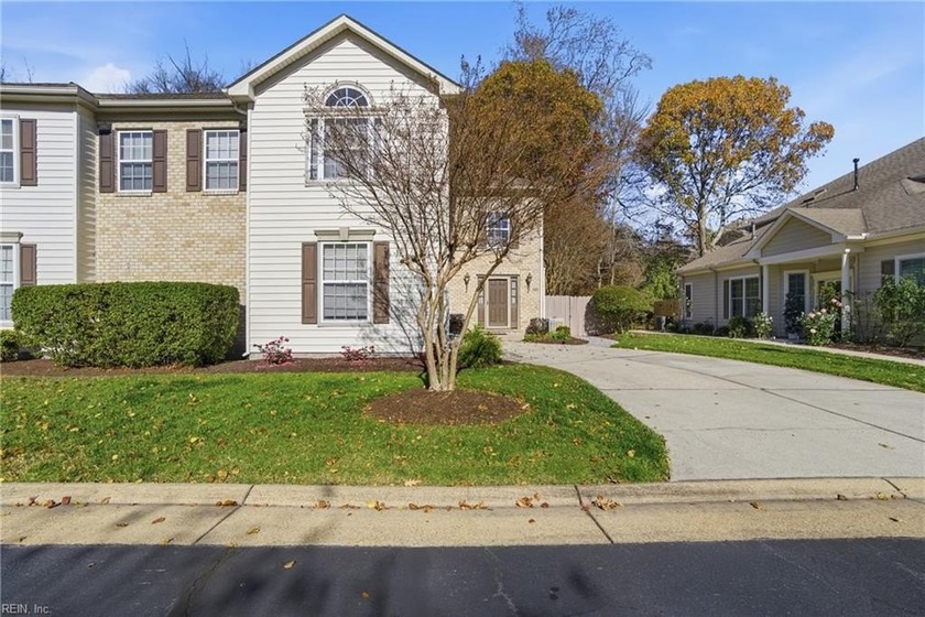 Don't miss this Beautifully maintained Condo in the lovely - Beach Condo for sale in Virginia Beach, Virginia on Beachhouse.com