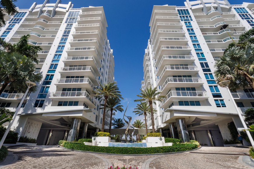 Wake up and walk across the street to the beach as the sun rises - Beach Condo for sale in Fort Lauderdale, Florida on Beachhouse.com