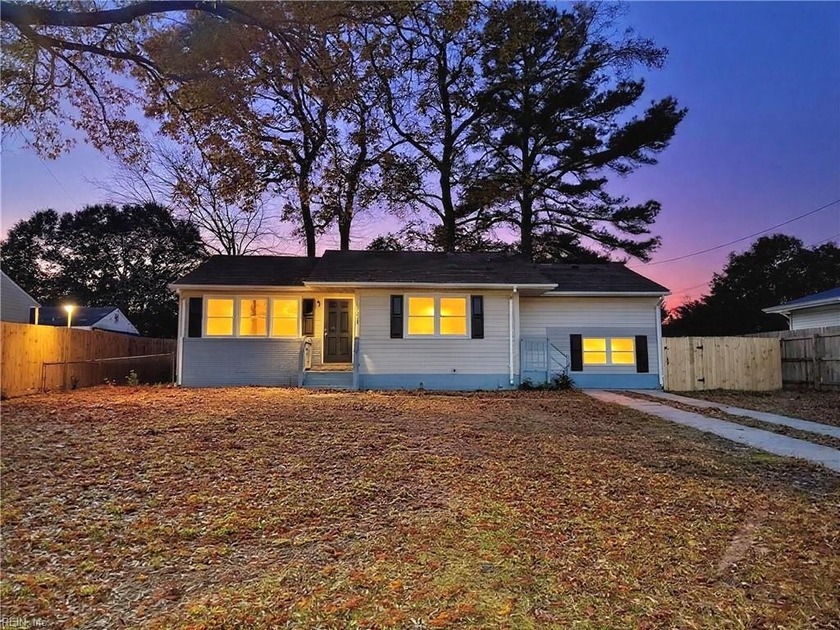 Get ready to celebrate the holidays in YOUR NEW HOME! REMODELED - Beach Home for sale in Virginia Beach, Virginia on Beachhouse.com