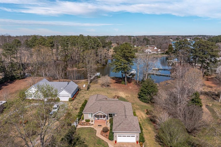 Make your dream of a waterfront home a reality! Quality built - Beach Home for sale in Kilmarnock, Virginia on Beachhouse.com