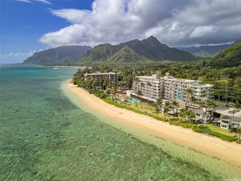 Country and Beachfront! Looking for a lifestyle where you can - Beach Condo for sale in Hauula, Hawaii on Beachhouse.com
