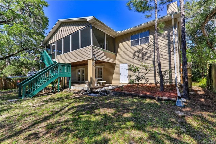 This large 2 story 5 bedroom 3 bath 2 car garage waterfront home - Beach Home for sale in Homosassa, Florida on Beachhouse.com
