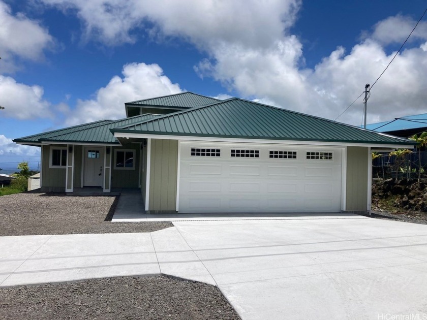 Brand new, licensed contractor built, custom 2 story - Beach Home for sale in Hilo, Hawaii on Beachhouse.com