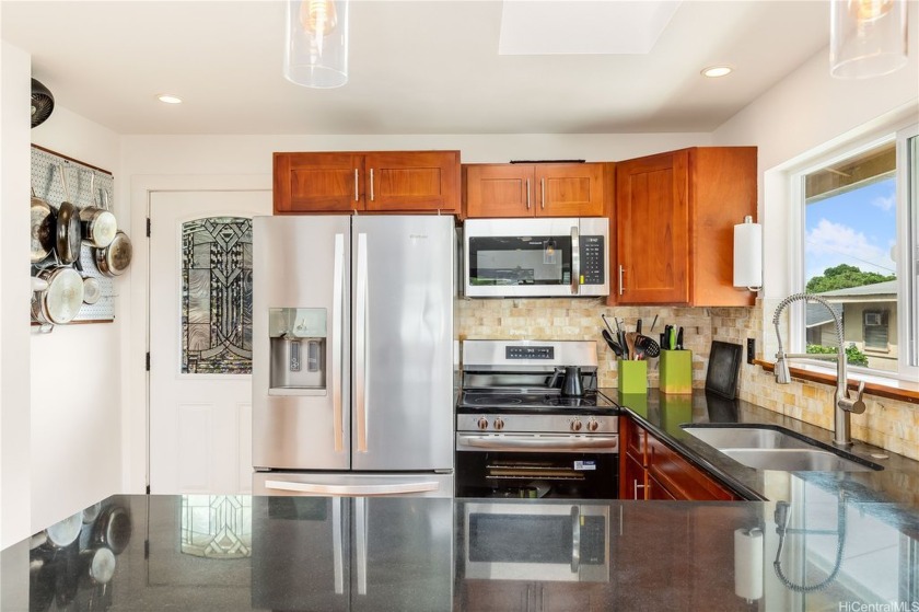 A smart alternative to condo living-no maintenance fees, just - Beach Home for sale in Honolulu, Hawaii on Beachhouse.com