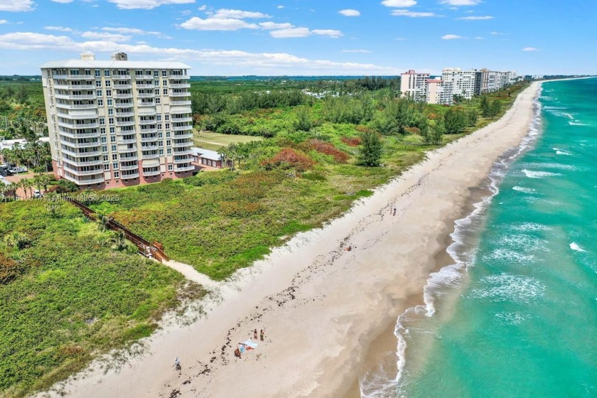 Exclusive and elegant oceanfront corner apartment with - Beach Condo for sale in Fort Pierce, Florida on Beachhouse.com
