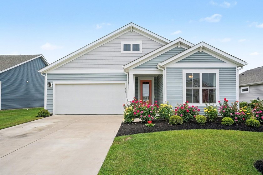 Beautiful 3-bedroom, 2-bathroom home located on a pond in the - Beach Home for sale in Myrtle Beach, South Carolina on Beachhouse.com