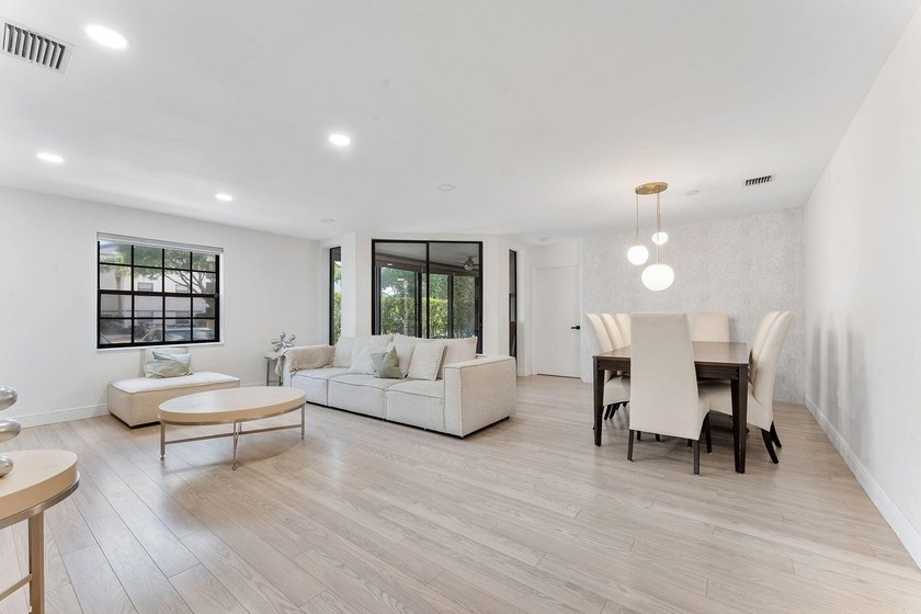 This stunning first-floor, 3-bedroom, 2-bathroom condo in - Beach Condo for sale in Boynton Beach, Florida on Beachhouse.com