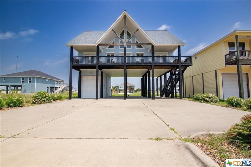 INCLUDES BOAT SLIP IN LARRY'S HARBOR MARINA! Come look at this 5 - Beach Home for sale in Port O Connor, Texas on Beachhouse.com