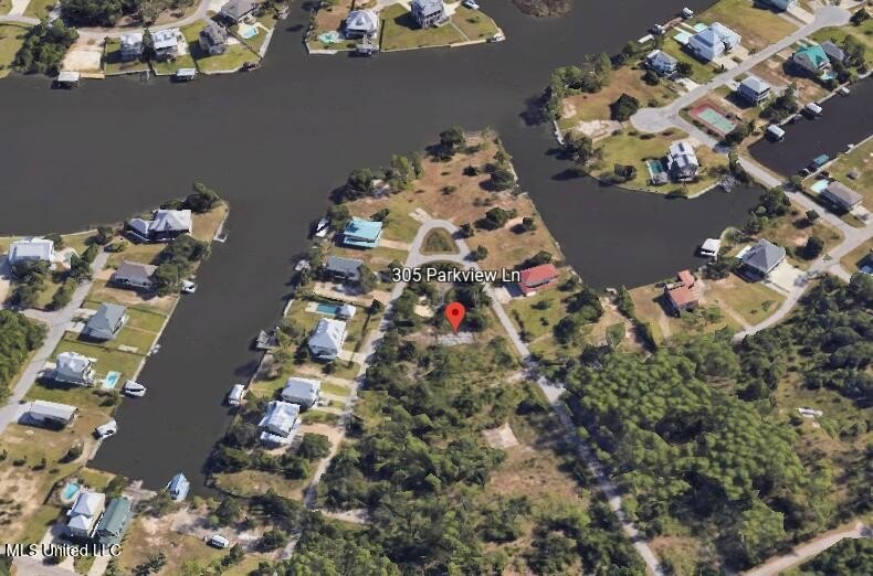 Welcome to a prime piece of real estate! This  street-to-street - Beach Lot for sale in Pass Christian, Mississippi on Beachhouse.com