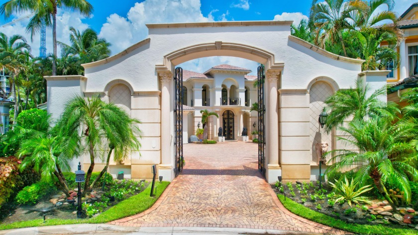 Spectacular Mizner Lake Estates Gated Mansion on the grounds of - Beach Home for sale in Boca Raton, Florida on Beachhouse.com