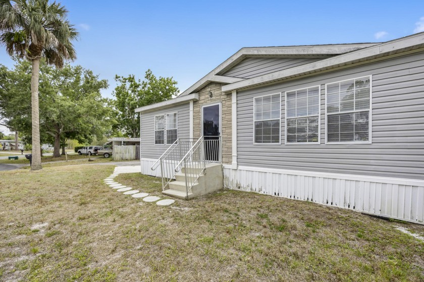 Discover the charm of Melbourne, Florida with this delightful - Beach Home for sale in Melbourne, Florida on Beachhouse.com