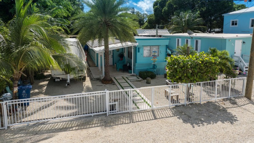 Adorable and turn-key 2 bedroom, 1.5 bath home in a desirable - Beach Home for sale in Key Largo, Florida on Beachhouse.com