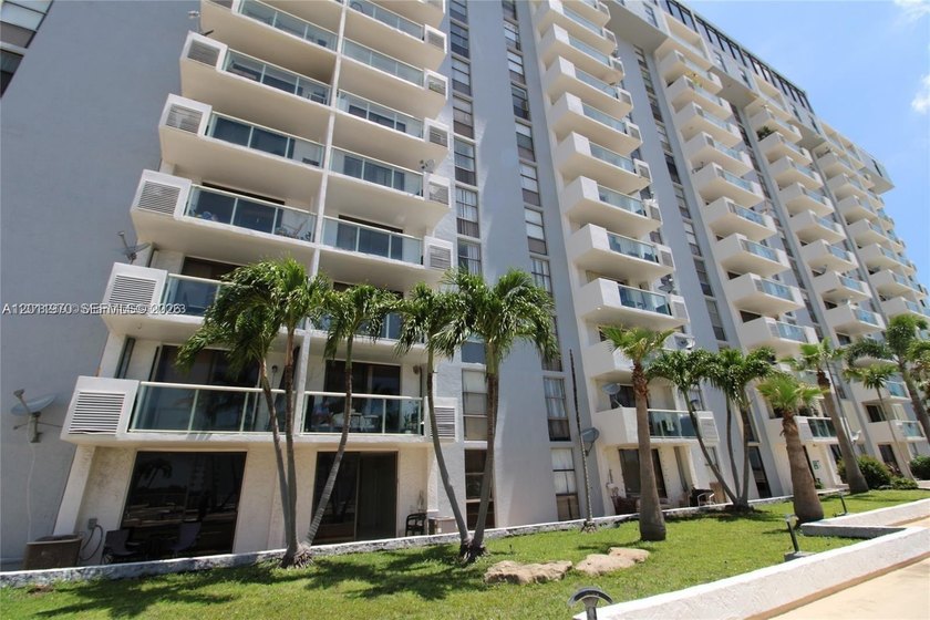 EXCELLENT OPPORTUNITY TO OWN A NICE ONE BEDROOM AND ONE AND A - Beach Condo for sale in North Miami, Florida on Beachhouse.com